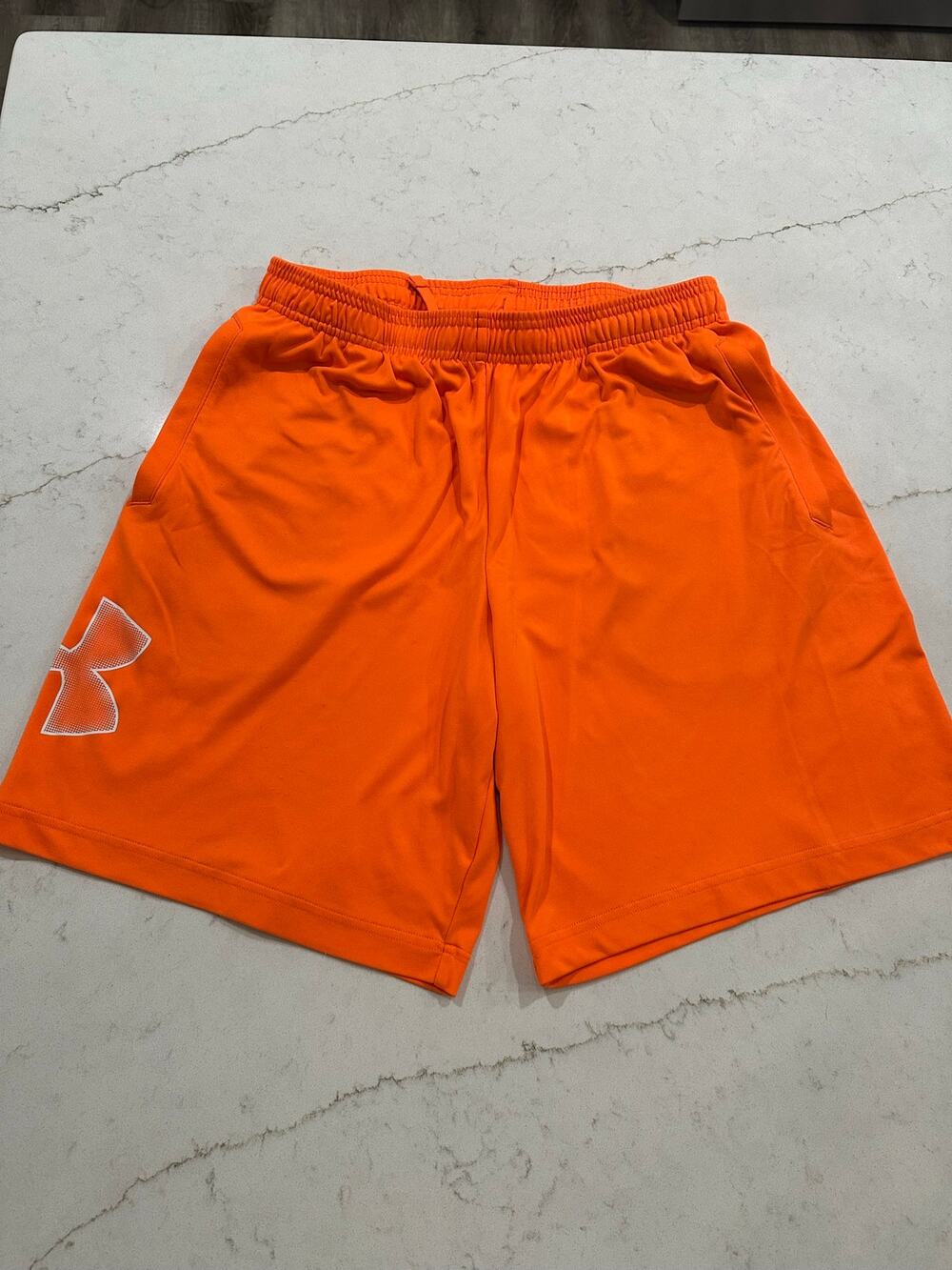 Under Armour Mens Large Orange Loose Fit Athletic Shorts Big Logo Gym Training